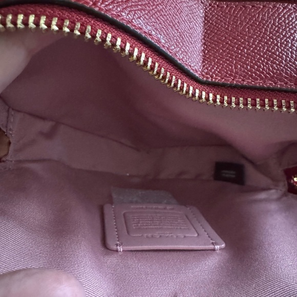 Coach Heart-Shaped Pink Crossbody Bag with Gold Accents - Picture 6 of 10